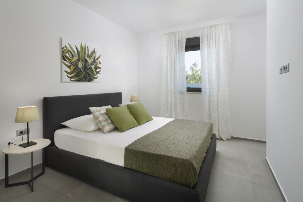 3 chambres, fer et planche à repasser, Wi-Fi, draps fournis