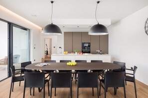 Dining - Luxury Villa Old Olive IV - private heated pool, jacuzzi, sauna and more, for 13 people. (Vodnjan)