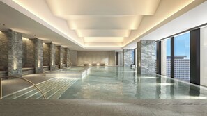 Indoor pool - Conrad Nagoya (Nagoya)