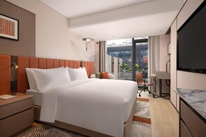Room, 1 King Bed, Balcony (Guest) - Hilton Garden Inn Chengdu Huaxi Wuhou Shrine (Nanchong)