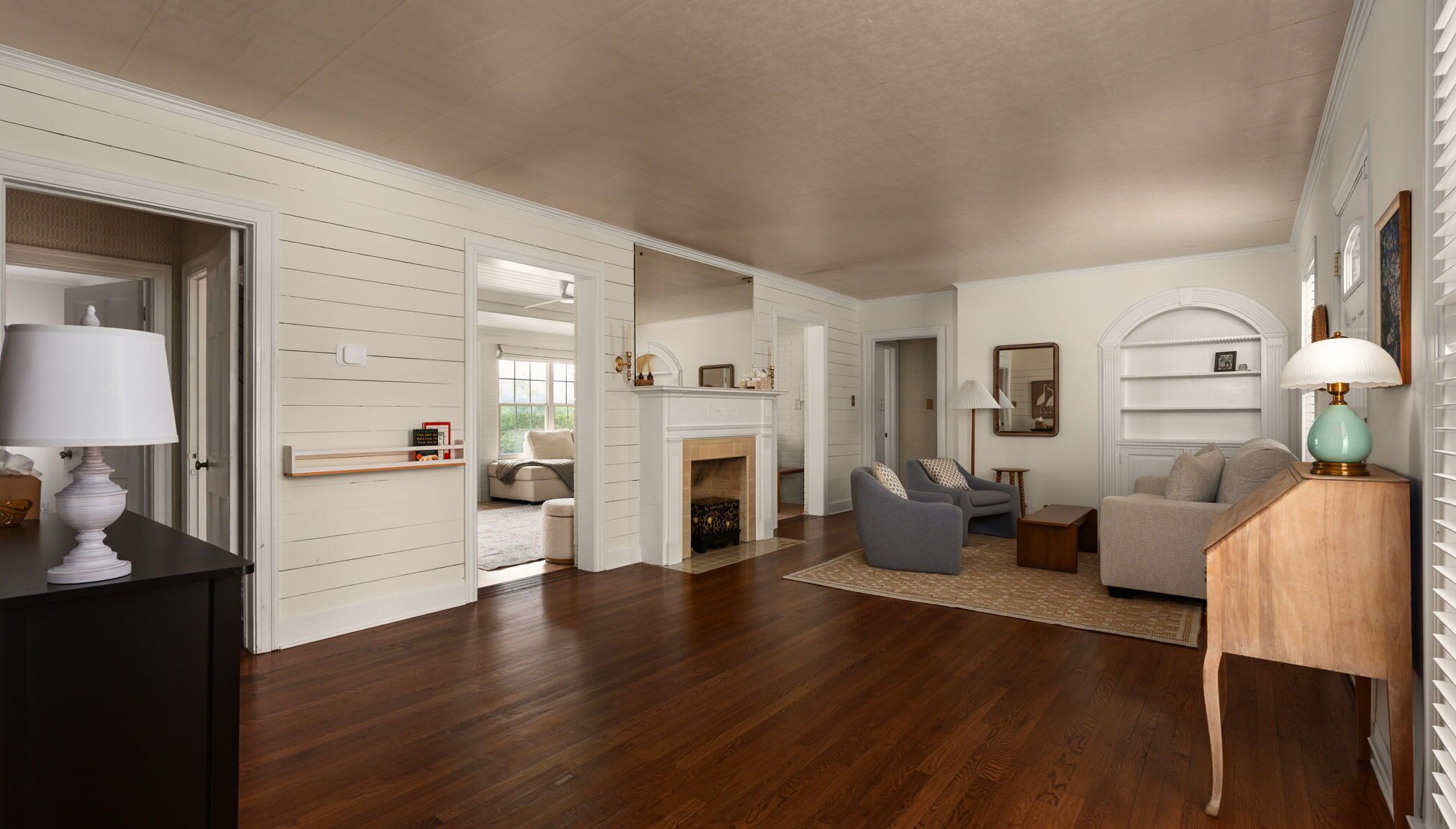 Southern Charm Off The Square+sleeps 10+firepit - Georgetown, TX