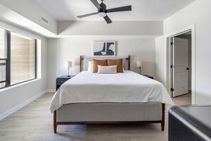 2 bedrooms, desk, iron/ironing board, WiFi - Landing | Beautiful 2BD in Granary District (Salt Lake City)