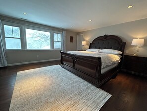 Unclassified image, 2 of 52, button - Beautiful Lake Home in Greenwich, CT - 6BR/4.5BA (Greenwich)