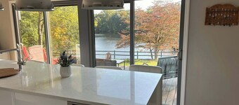 Beautiful Lake Home in Greenwich, CT - 6BR/4.5BA