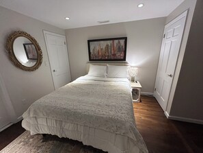 Unclassified image, 3 of 52, button - Beautiful Lake Home in Greenwich, CT - 6BR/4.5BA (Greenwich)