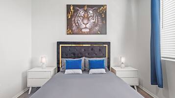 3 bedrooms, desk, iron/ironing board, free WiFi