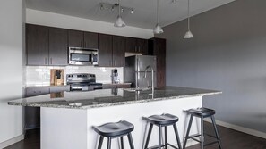 Fridge, dining tables - Landing | Stunning 1BD, Gym, Pool (Cypress)