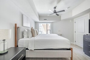 2 bedrooms, desk, iron/ironing board, WiFi - Landing | Beautiful 2BD in Granary District (Salt Lake City)