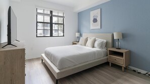 1 bedroom, desk, iron/ironing board, WiFi - Landing | Stunning 1BD, Clubhouse, Gym (Miramar)
