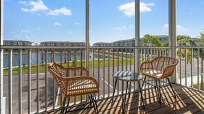 Interior - Landing | Amazing 1BD, Pool (Tice)