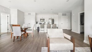 Interior - Landing | Beautiful 2BD, Gym, Pool (Tice)