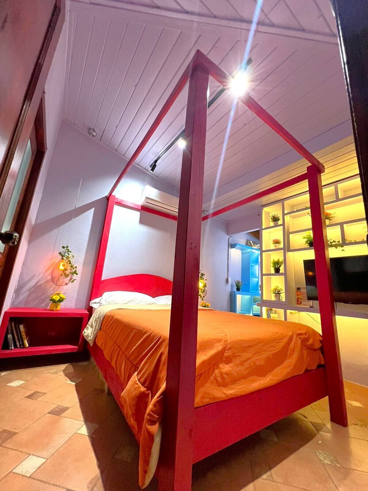 3 bedrooms, internet, bed sheets