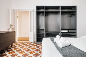 3 makuuhuonetta, silitysrauta/-lauta, ilmainen Wi-Fi, vuodevaatteet