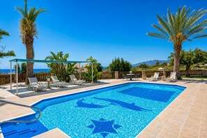 Pool - Villa Chrisandria - Three Bedroom Villa, Sleeps 6 (Argaka)