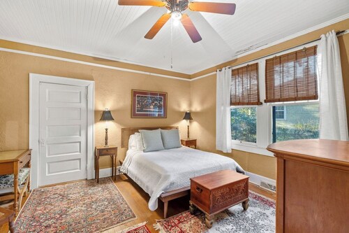 Private Home in Downtown Yemassee