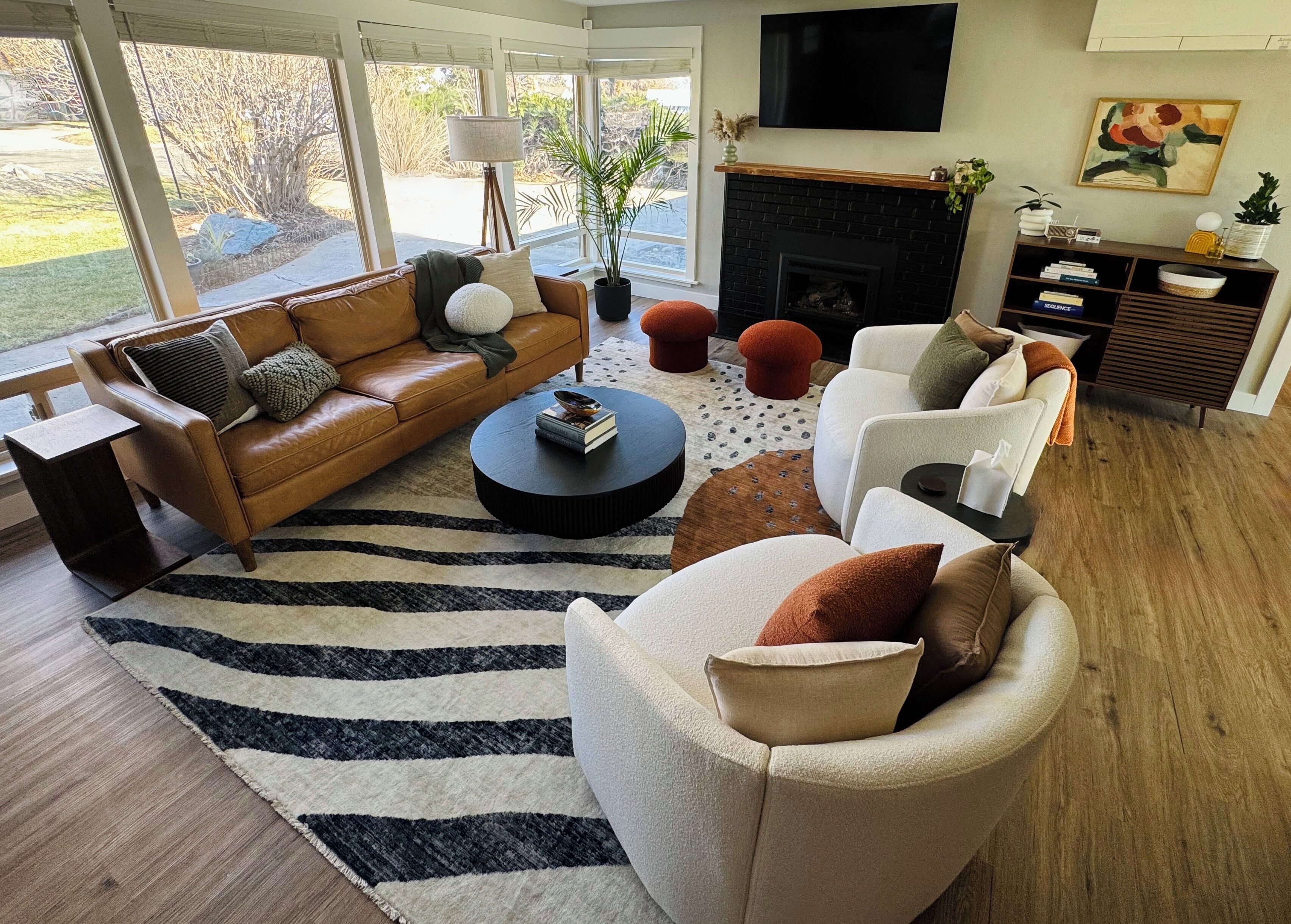 Smart TV, caminetto, stampante