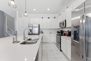Design House, Multiple Bedrooms, Private Pool (1 Bedroom) | Private kitchen - Chic Modern Escape, 12br, Pool and Game Room (Kissimmee)