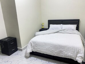 Strygejern/strygebræt, gratis Wi-Fi, sengetøj