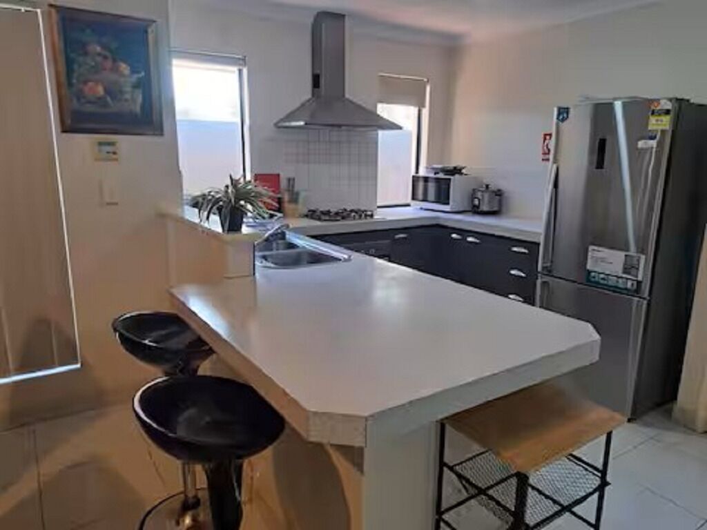 電子レンジ、オーブン、コンロ、食器洗い機