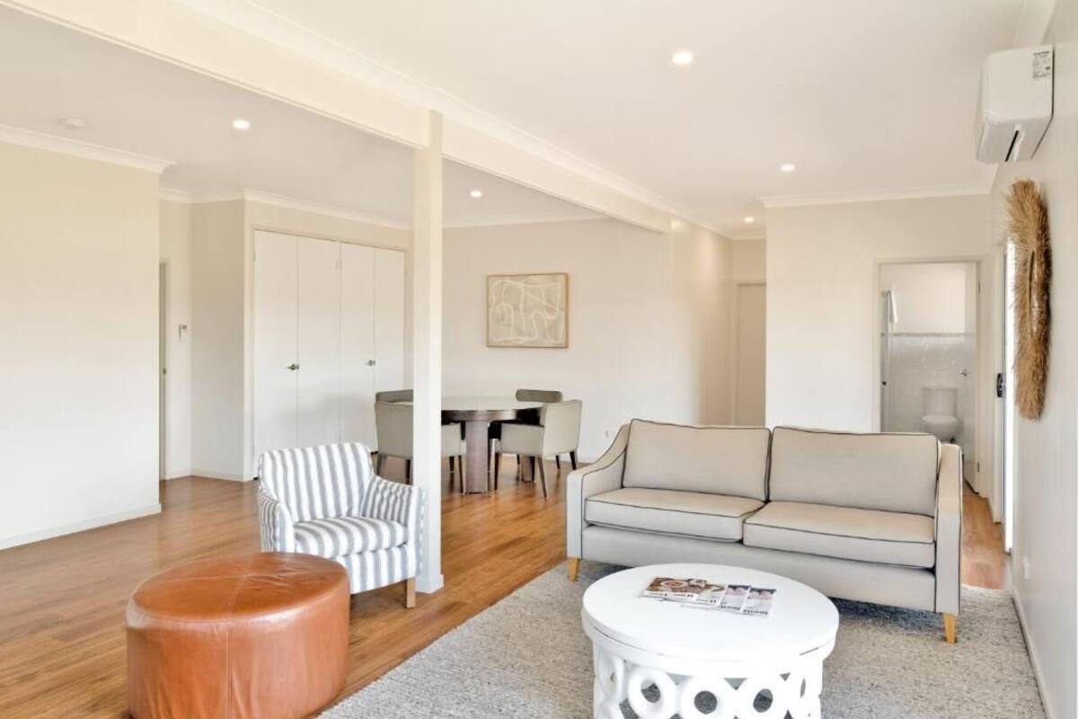 House, Garden View | Living area