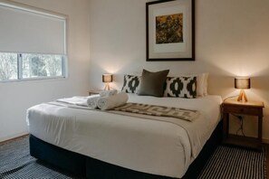 Iron/ironing board, free WiFi - Emma's Cottage Vineyard (Lovedale)