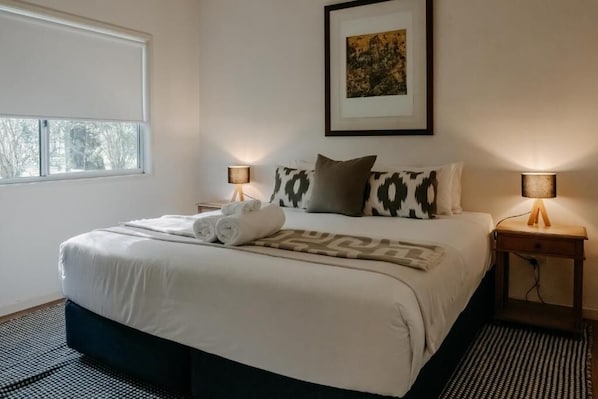 Iron/ironing board, free WiFi - Emma's Cottage Vineyard (Lovedale)