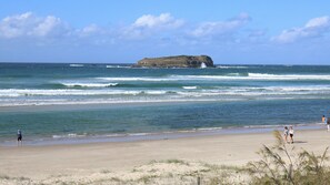Beach nearby - Fingal Beach Nook - Wi-Fi and Linen included (Fingal Head)