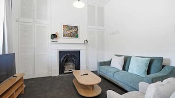 TV, fireplace, offices