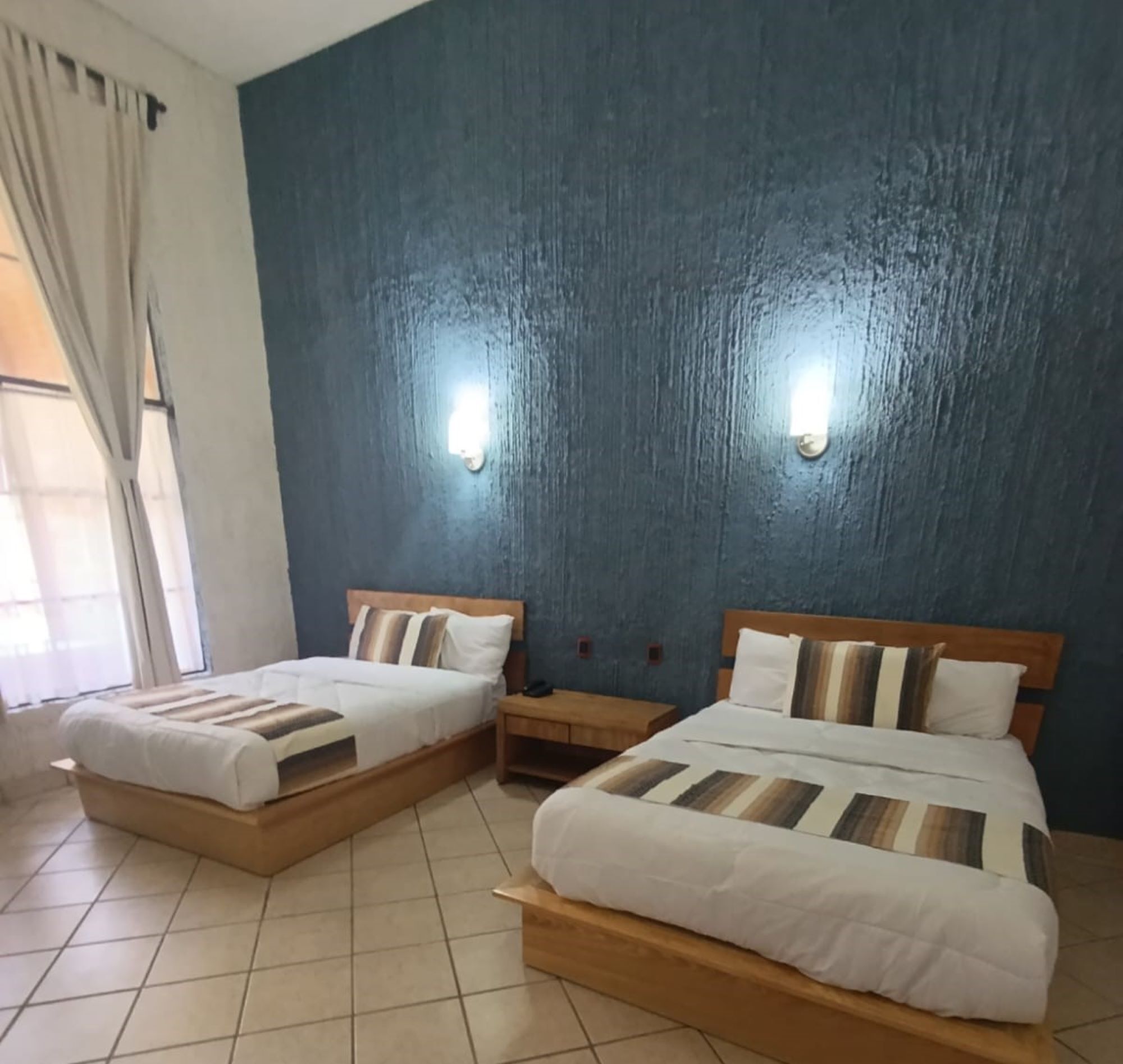 Double Room | WiFi (free), bed sheets