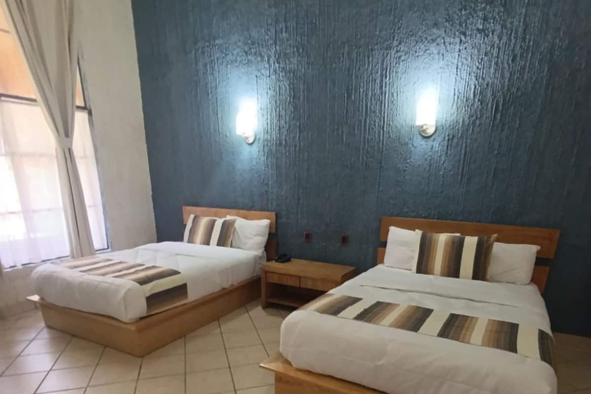 Chambre double | Accès au Wi-Fi (inclus), literie fournie