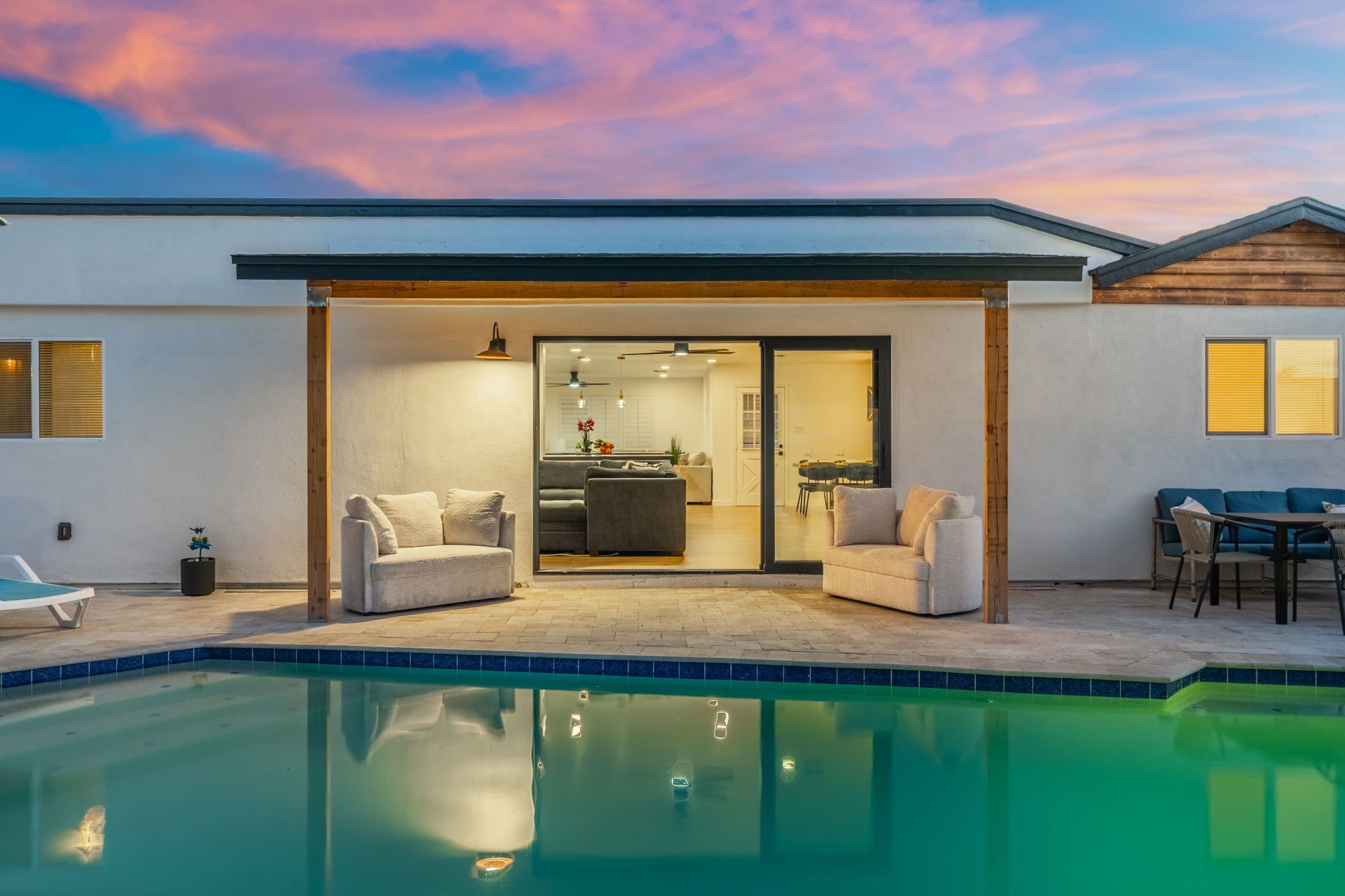 Outdoor pool, a heated pool