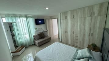 3 chambres, fer et planche Ă repasser, Wi-Fi, draps fournis