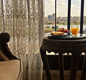 Interior - Luxury Panoramic Nile View | 3BR | Prime Location (Giza Governorate)