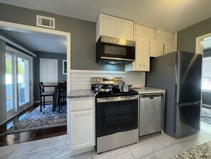 Microwave, oven, stovetop, dishwasher