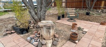 Beautiful 1 bedroom bungalow in charming Lake Montezuma with AC