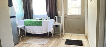  Spacious & Peaceful bedroom suite with Kitchenette in charming Lake Montezuma.