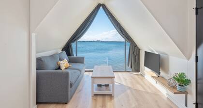 Waterfront A-Frame Panoramic Sunset Views