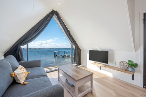 Waterfront A-Frame Panoramic Sunset Views