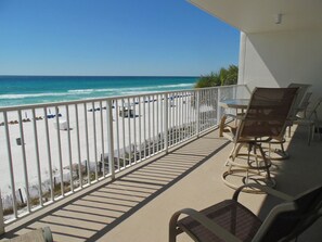 Outdoor dining - 204 - Beachfront Paradise On The Second Floor! (Panama City Beach)