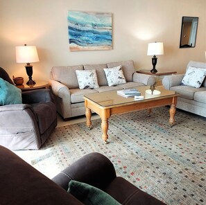 Smart TV, DVD player, books - 204 - Beachfront Paradise On The Second Floor! (Panama City Beach)
