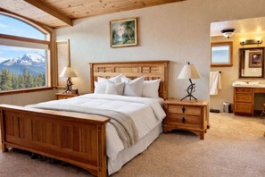 4 bedrooms, desk, iron/ironing board, free WiFi