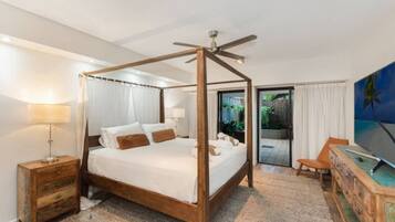 3 bedrooms, desk, iron/ironing board, travel cot