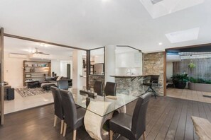 Dining - Luxury Beachfront Apartment with Direct Pool Access (Cairns)