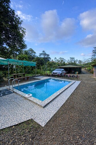 Jungle cabin with pool and trails  A peaceful mountain retreat.