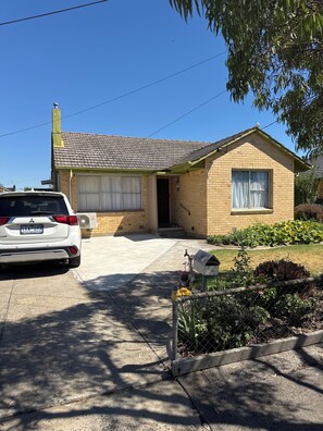 Property grounds - Peaceful House (Jacana)