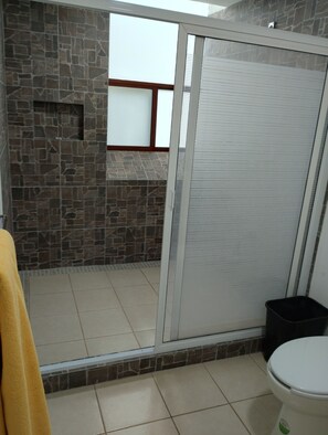 Double Room | Bathroom | Shower, soap, shampoo - Centro Vacacional Atlixco-Metepec (Atlixco)