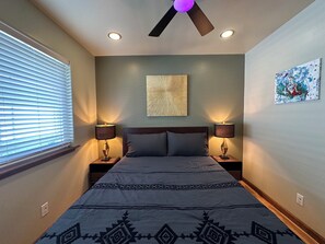 Bügeleisen/Bügelbrett, WLAN, Bettwäsche