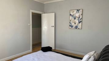 House, 3 Bedrooms, Smoking | 3 bedrooms