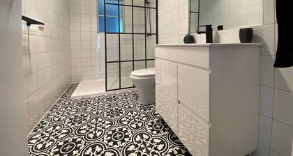 Central 1940s Bendigo Home Hamptons Heritage Reno