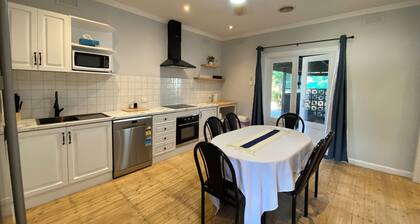 Central 1940s Bendigo Home Hamptons Heritage Reno